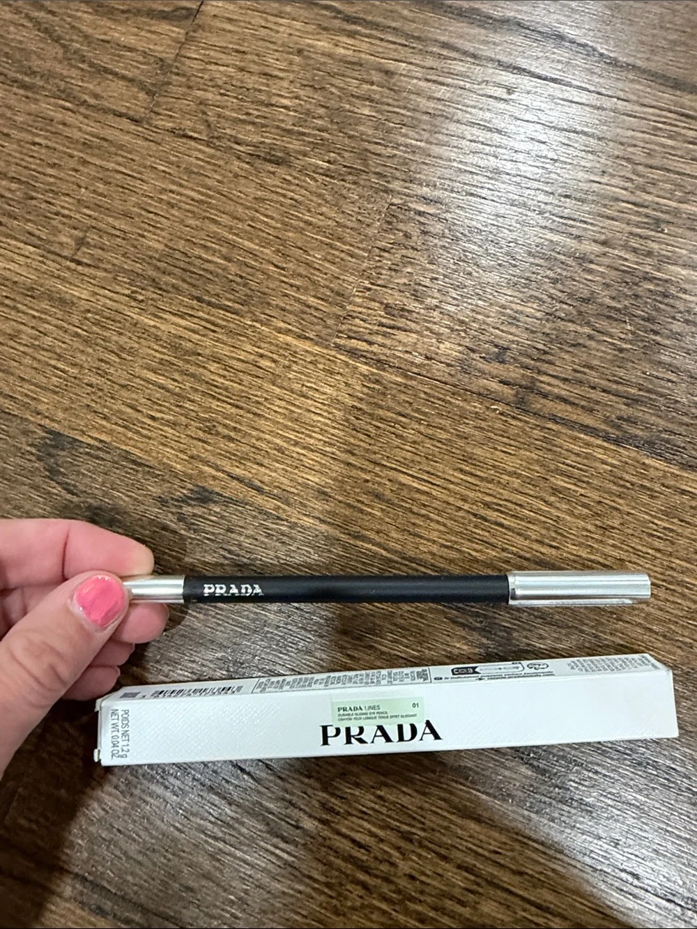Prada Lines Durable Gliding eye pencil in Nero